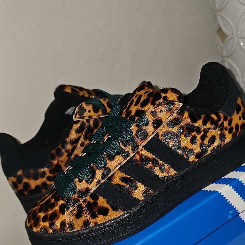 Adidas Leopard Print Sneakers with Black and Green Women Size 7 - Picture 5 of 5